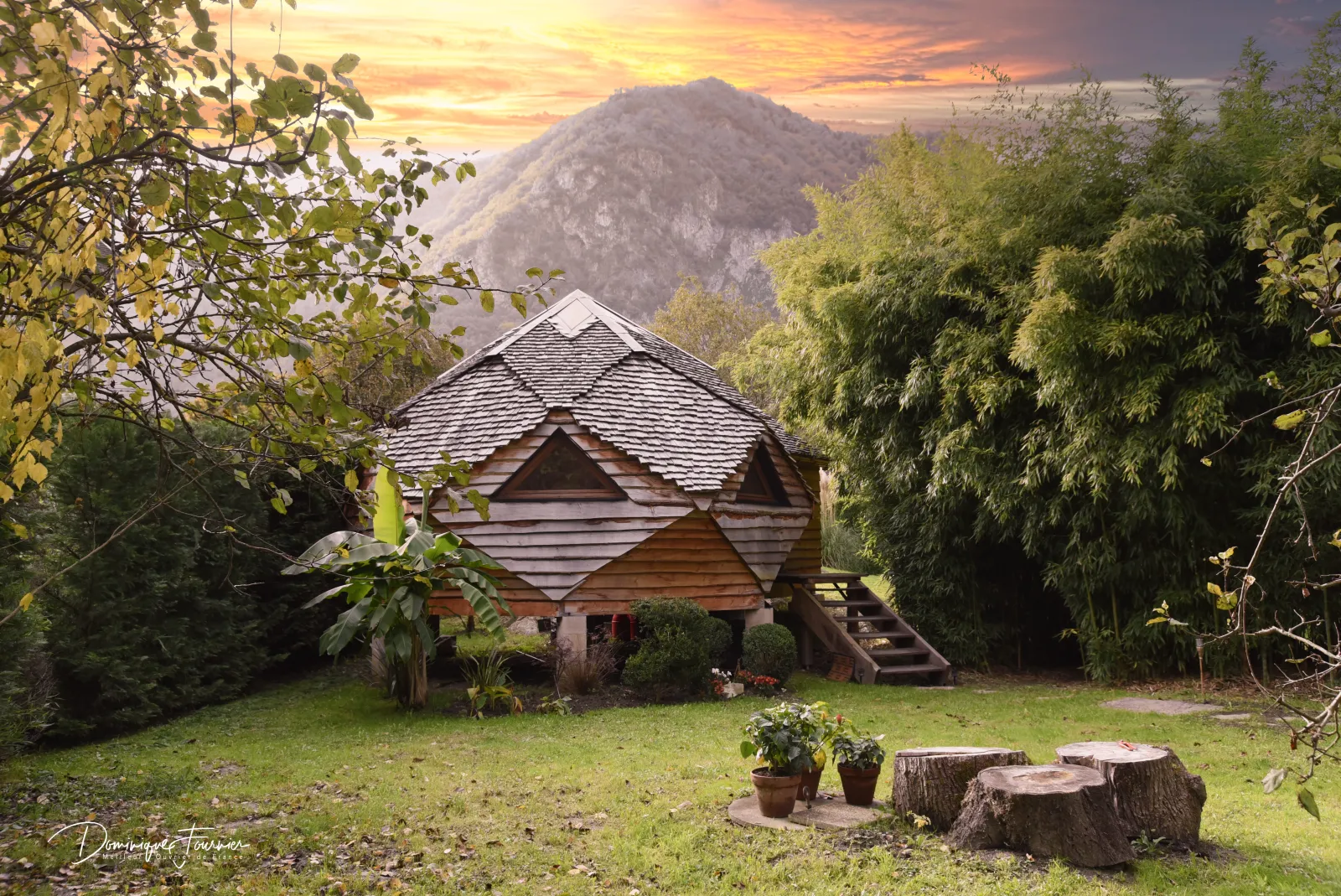Apizome - Vue panoramique sur les Pyrénées - zome à Cierp-Gaud, Haute-Garonne