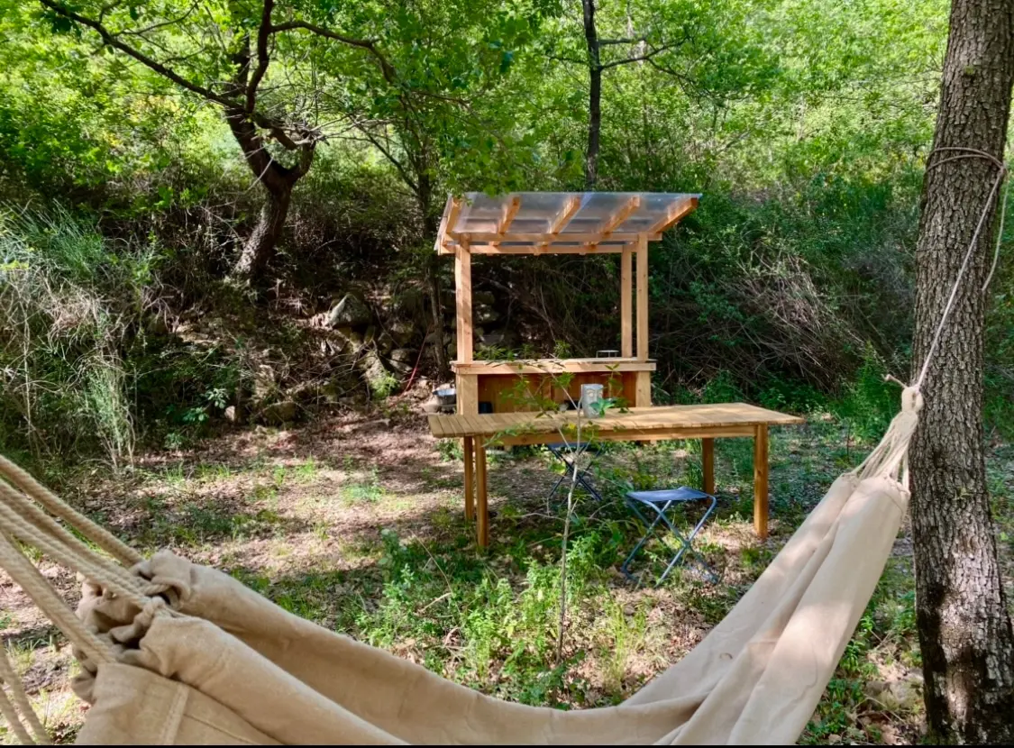 Au bord du monde - Éco-dômes dans un bois de chênes (Saint-Privat, Hérault) - photo 13 sur 22