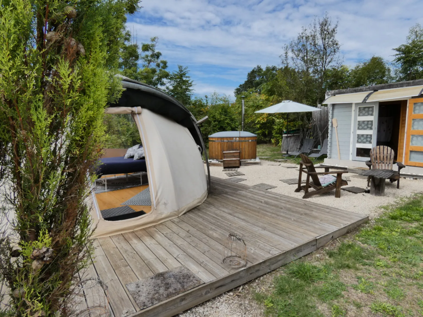 Au Millepertuis Wigwam avec bain nordique et sauna privés - photo 9 sur 15