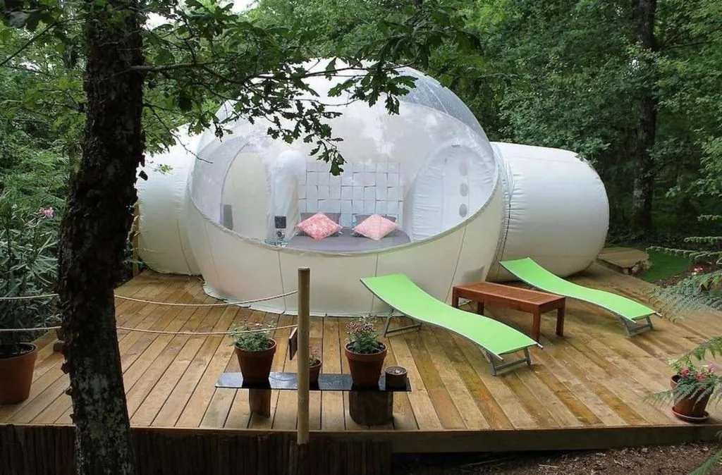 Au Pays des Bulles - Bulles avec terrasse et restaurant sur place (Montendre, Charente-Maritime) - vue extérieure