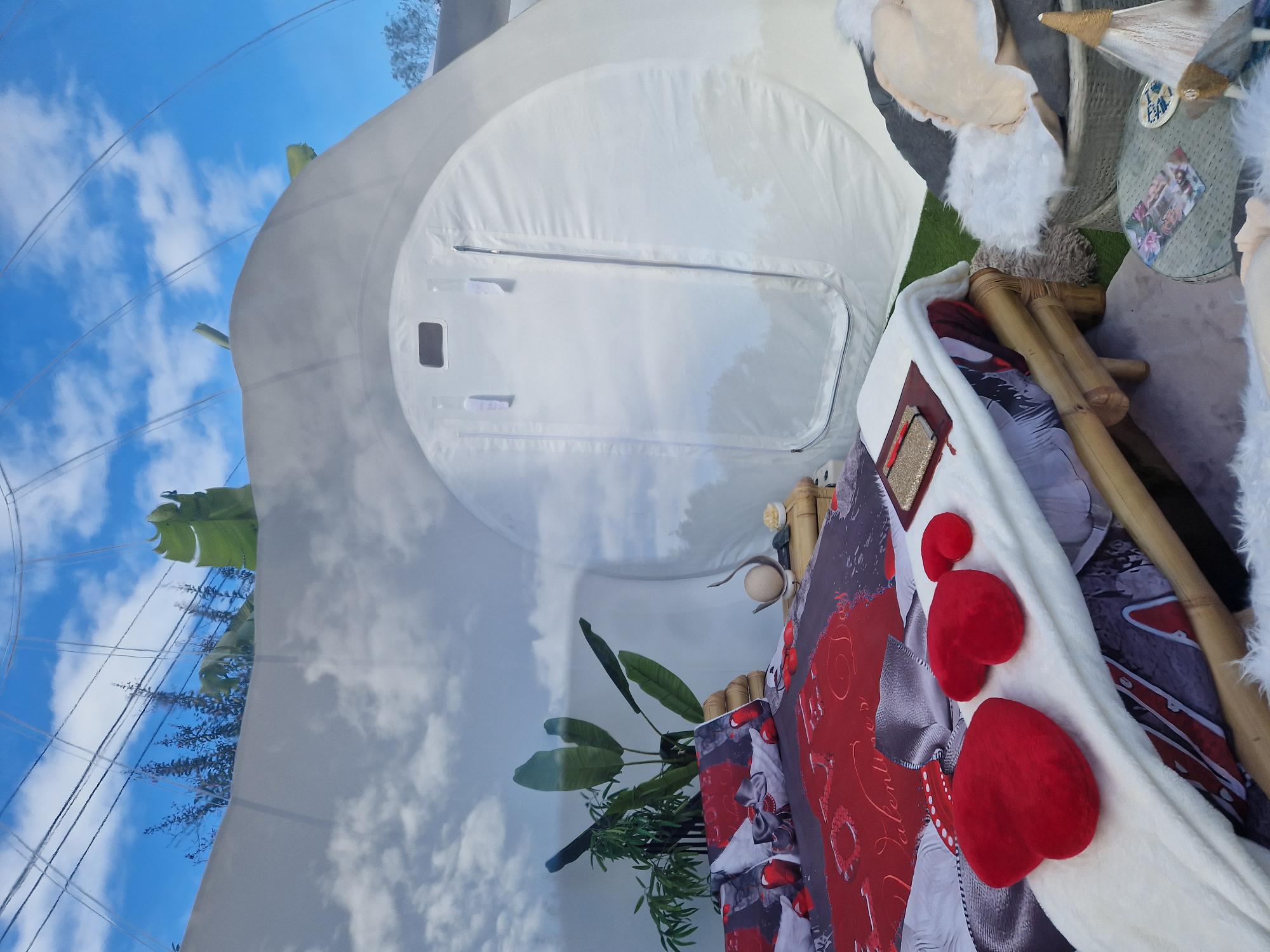 Chambre bulle sous les étoiles à Morganx