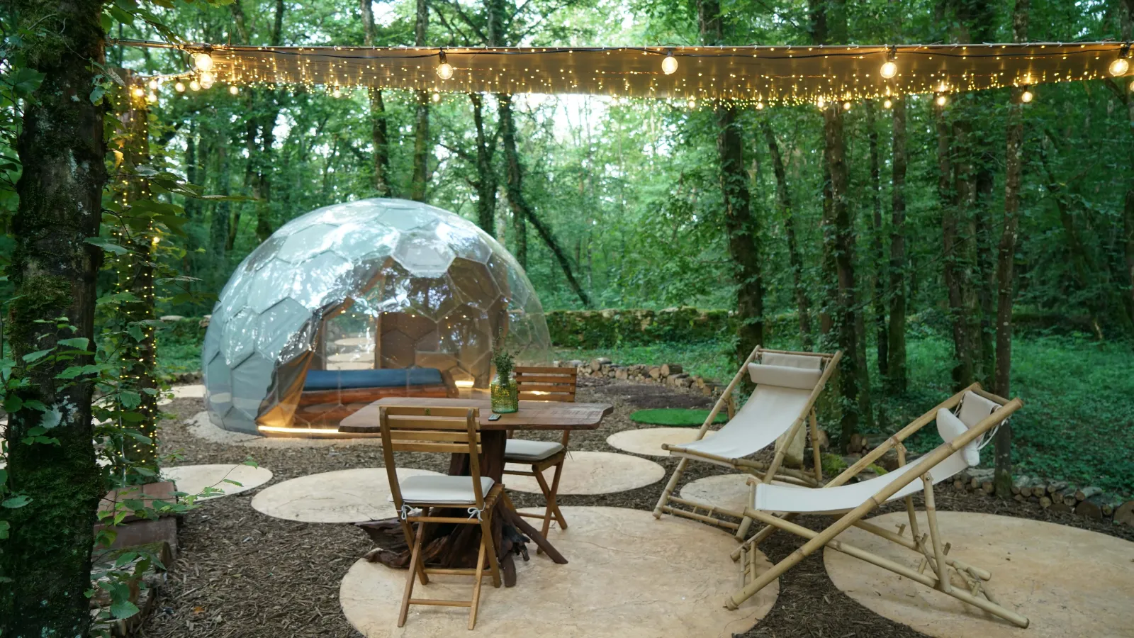 Bulle au cœur des bois - Royaume des Textures - cadre naturel Isère