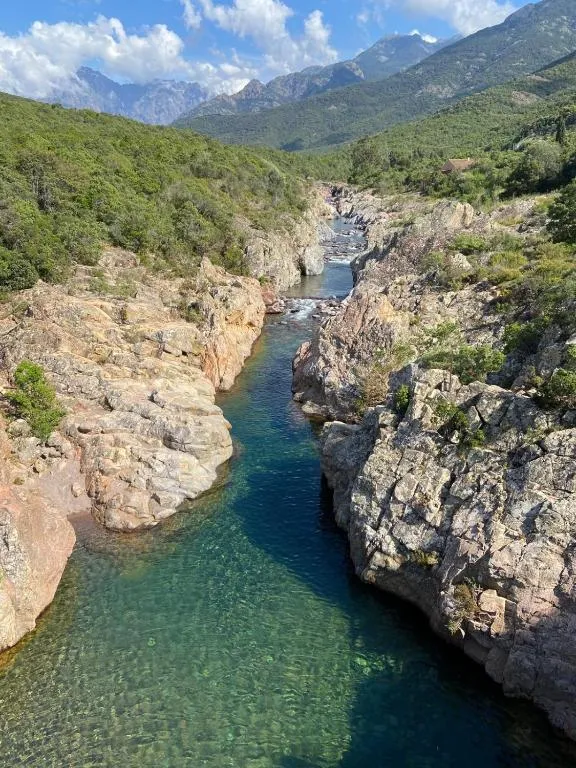 Bulle du Fangu - bulle transparente face aux montagnes corses (Galéria, Haute-Corse) - photo 7 sur 11