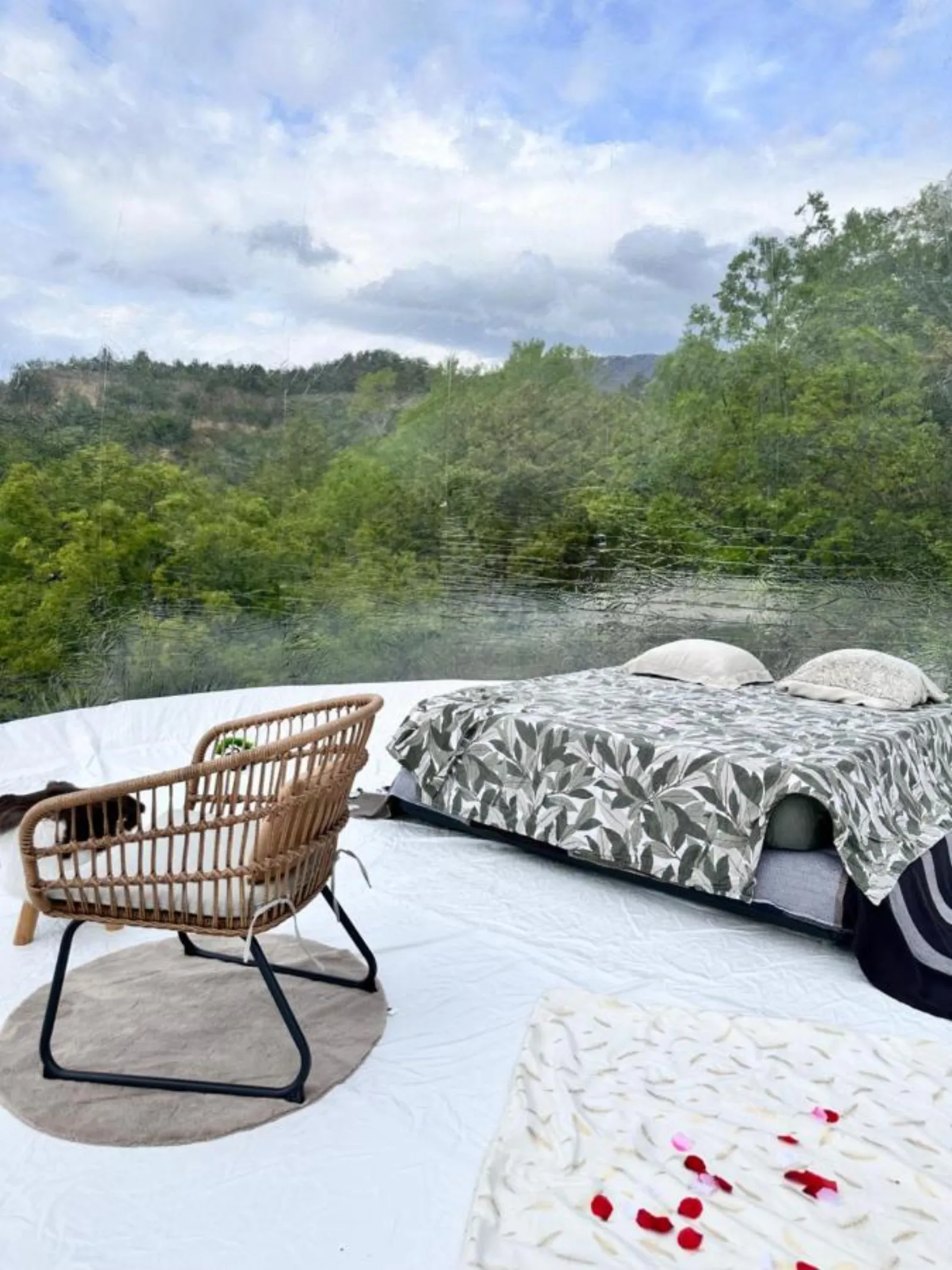 cabane insolite - cadre naturel Alpes-de-Haute-Provence