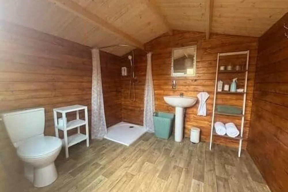 Bulle Love du Domaine du Pré Dieu - Bulle étoilée avec une heure de spa privatisé et petit-déjeuner (Crécy-sur-Serre, Aisne) - cadre naturel Aisne