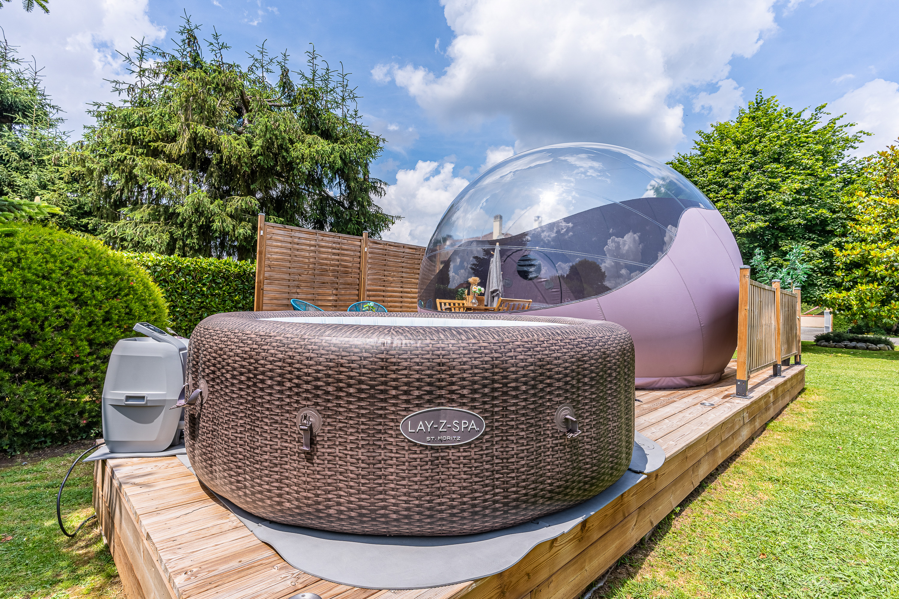 Chambre bulle sous les étoiles à Ousse