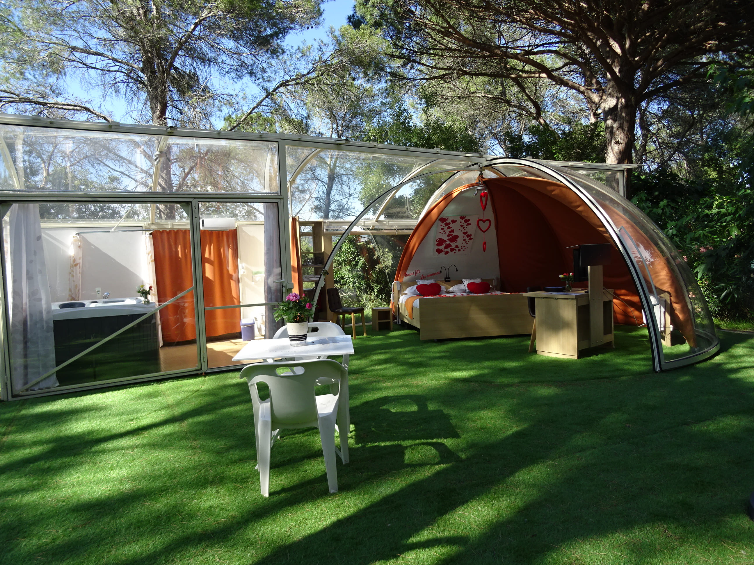 Bulle PMR sous les Mûriers & Spa – bulle à Roquebrune-sur-Argens, Var