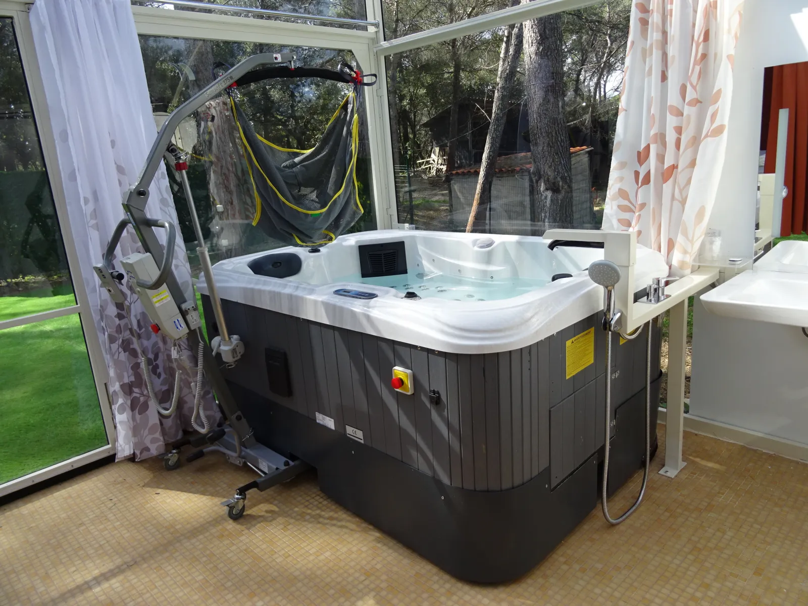Bulle PMR sous les Mûriers & Spa - photo 6 sur 15