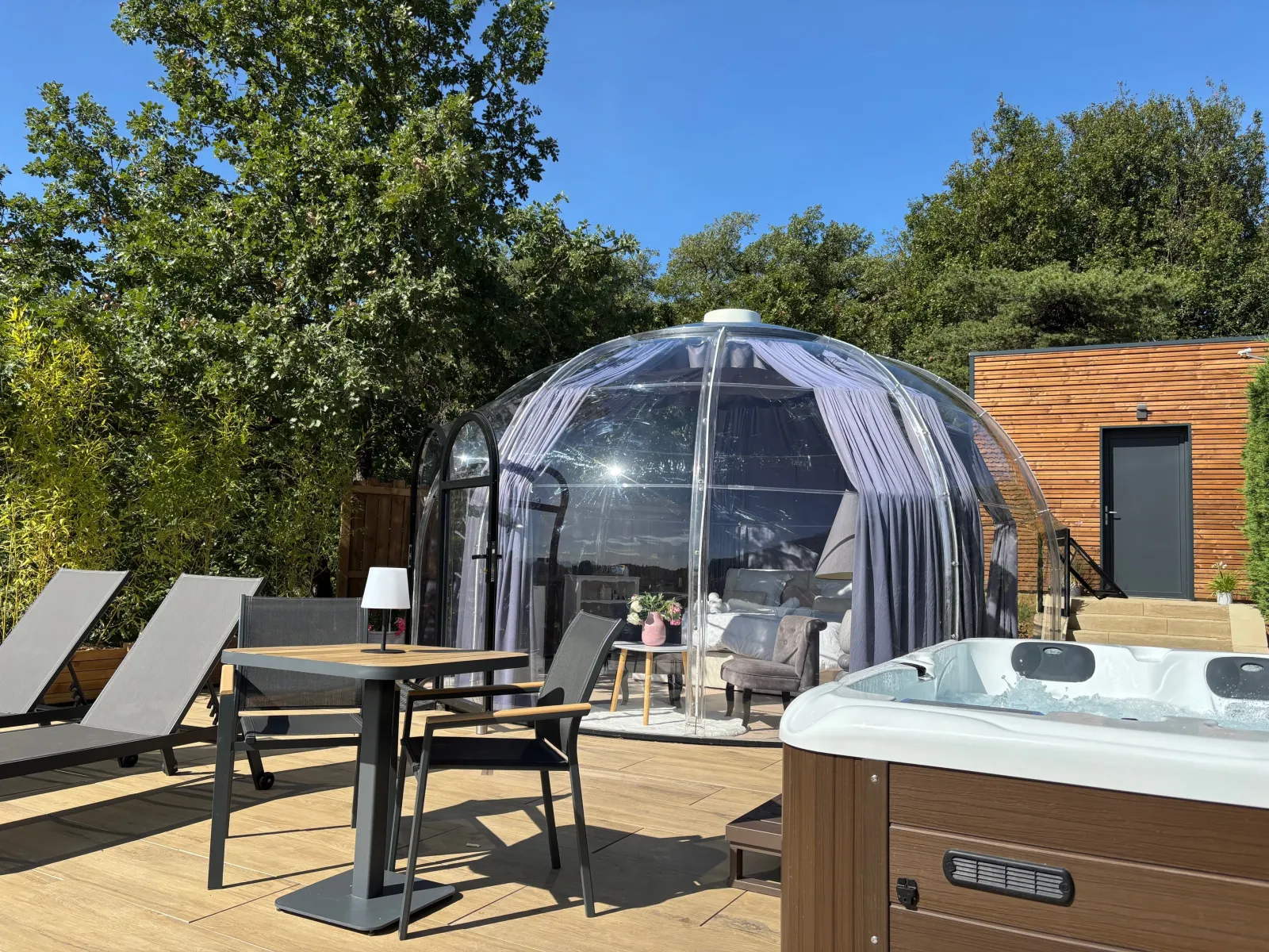 La Bulle StélléA & Spa Privatif - bulle à Bathernay, Drôme
