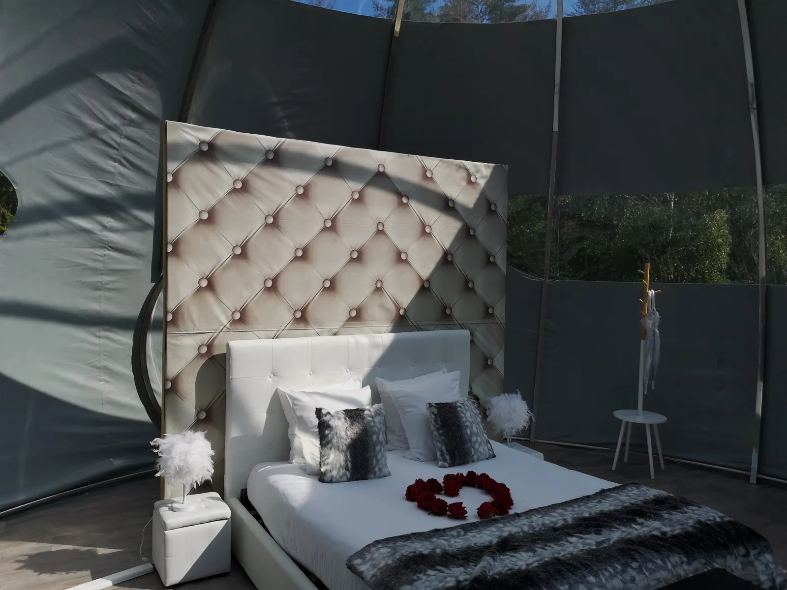Bulle Suite Love - Bulle romantique au bord de l'étang en Sologne (Brinon-sur-Sauldre, Cher) - cadre naturel Cher