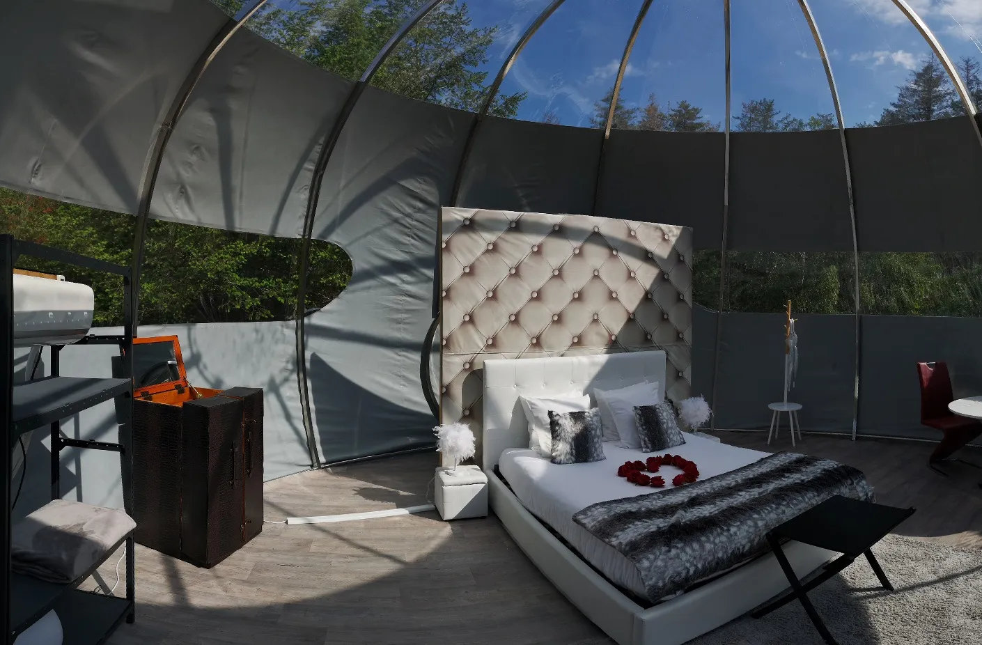 Bulle Suite Love - Bulle romantique au bord de l'étang en Sologne (Brinon-sur-Sauldre, Cher) - photo 6 sur 10
