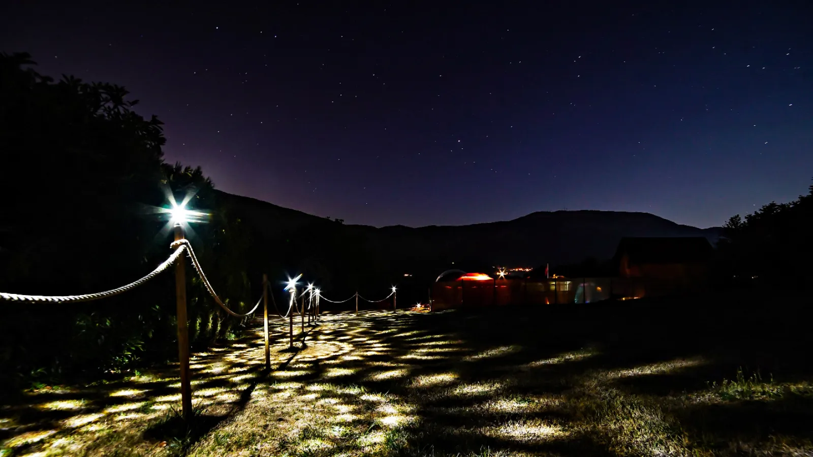 Bulle Texas - Luxury Glamping - Vue lac & montagnes - photo 54 sur 64