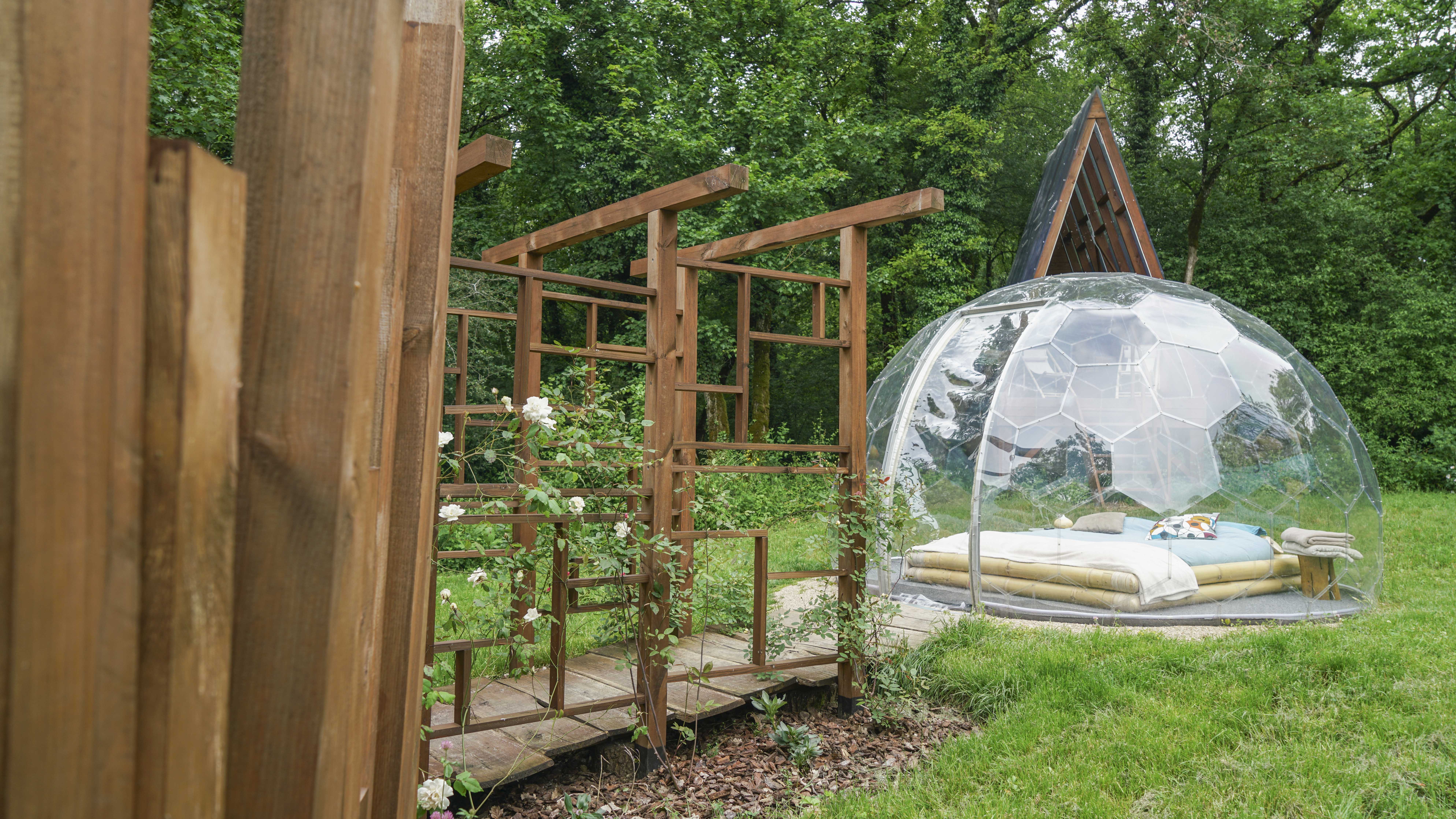 Chambre bulle sous les étoiles à Parmilieu