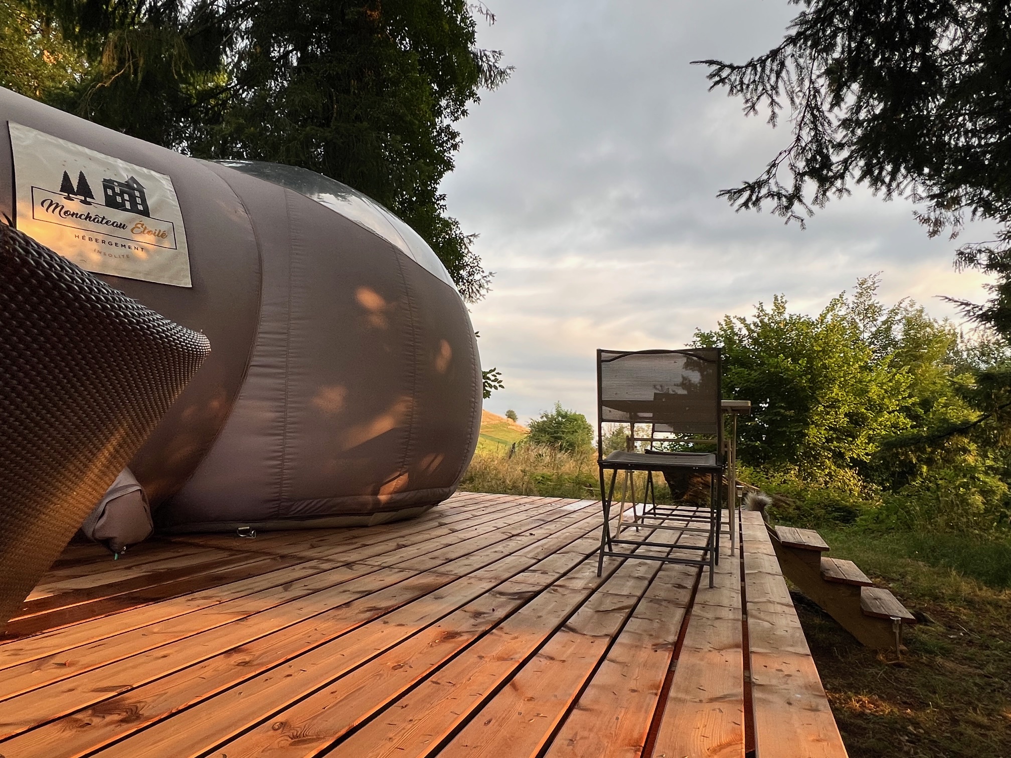 Bulle transparente et son spa – cadre naturel Isère