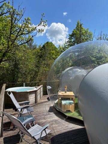 Chambre bulle sous les étoiles à Champfromier