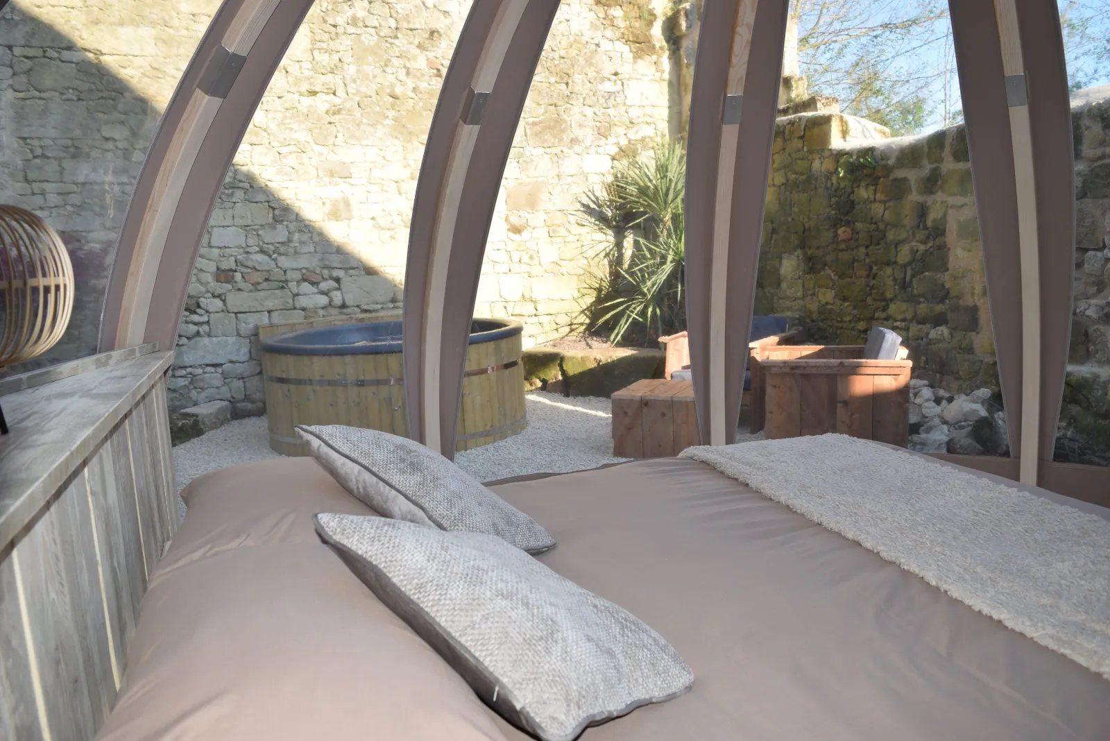 Bulle de Tuffe & Spa - bulle à Tuffalun, Maine-et-Loire