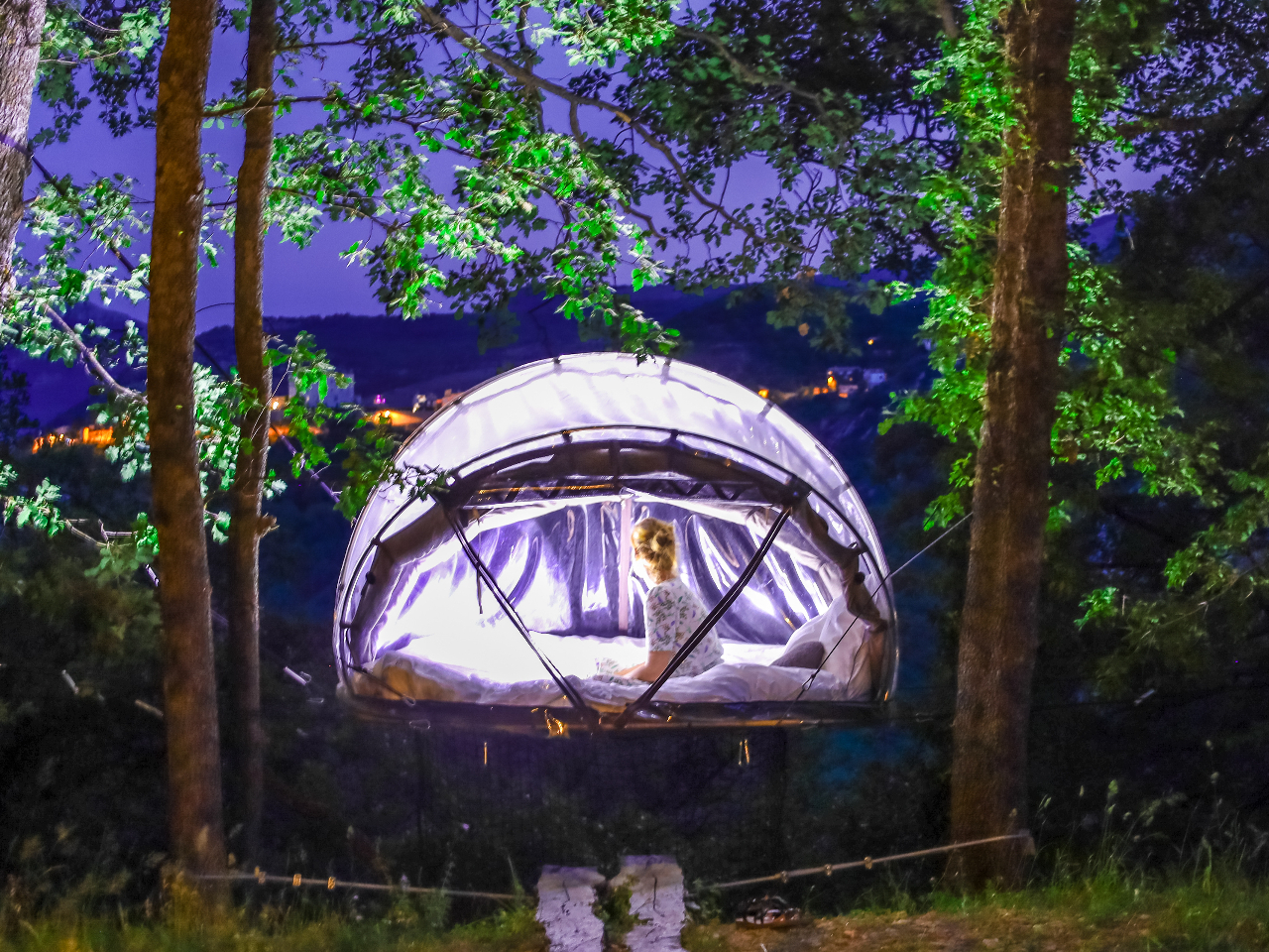 Bulles Suspendues dans les Arbres & Spa - Zoelieres – vue extérieure