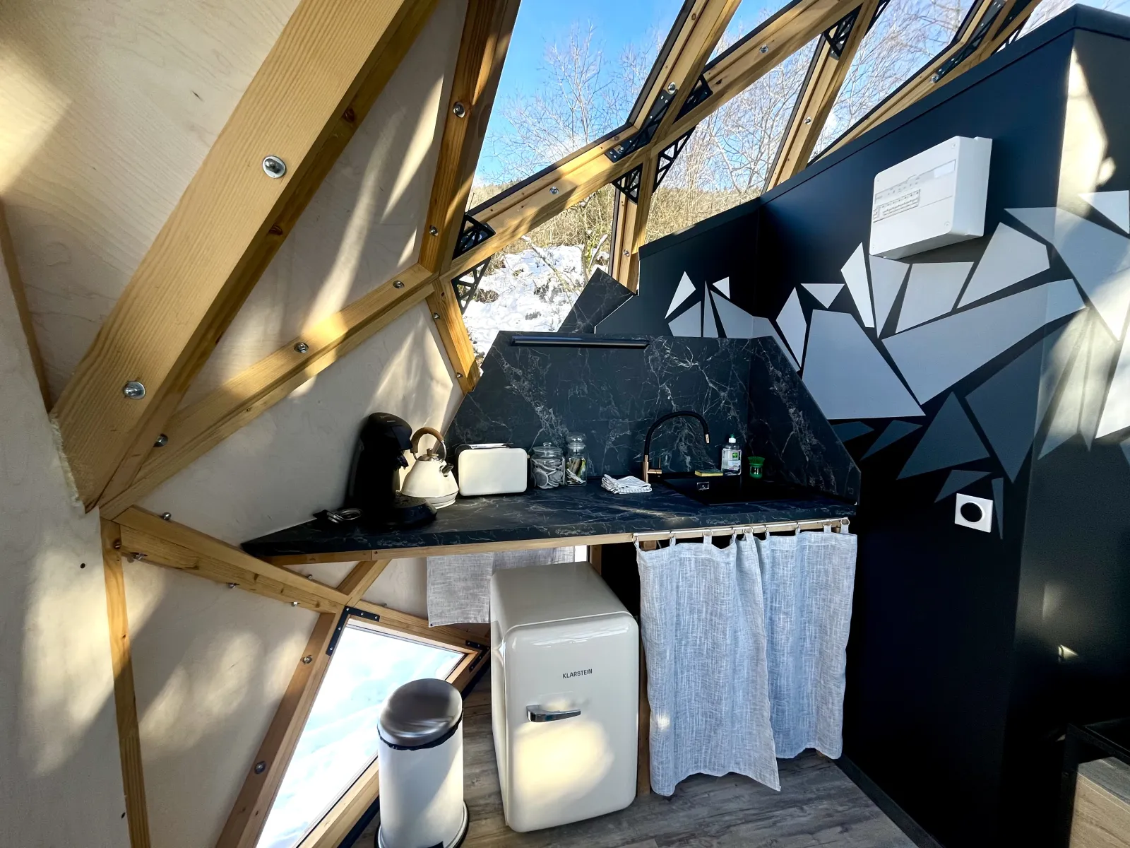 Zome jacuzzi et sauna privatif - photo 9 sur 15