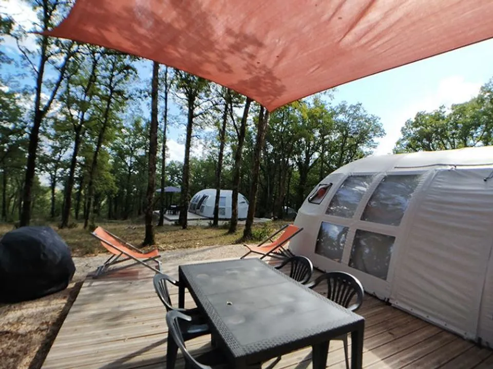 Dôme panoramique de la Truffière - dôme pour 4 en camping (Saint-Cirq-Lapopie, Lot) - cadre naturel Lot