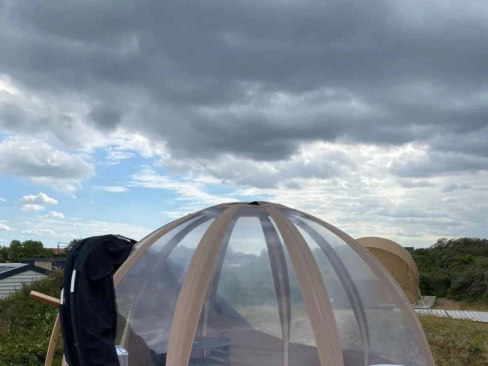 Dôme insolite de Mer et Vacances - Dôme pour quatre près de Dunkerque (Leffrinckoucke, Nord) - vue extérieure