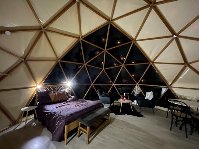 Dôme Spa dans les Arbres : Dôme en Auvergne (Auvergne-Rhône-Alpes) – cadre naturel Cantal