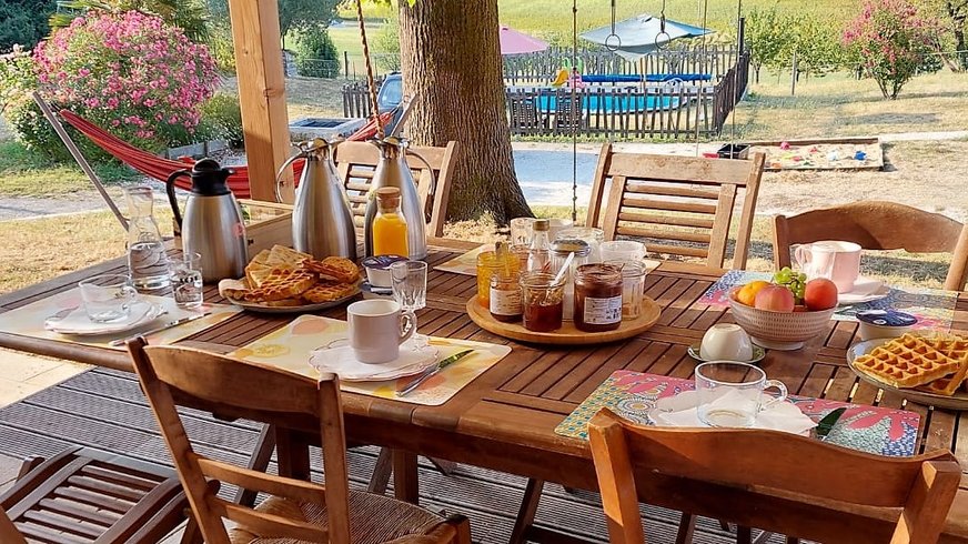 Dôme Céleste : Dôme en Poitou-Charentes (Nouvelle Aquitaine) – cadre naturel Charente