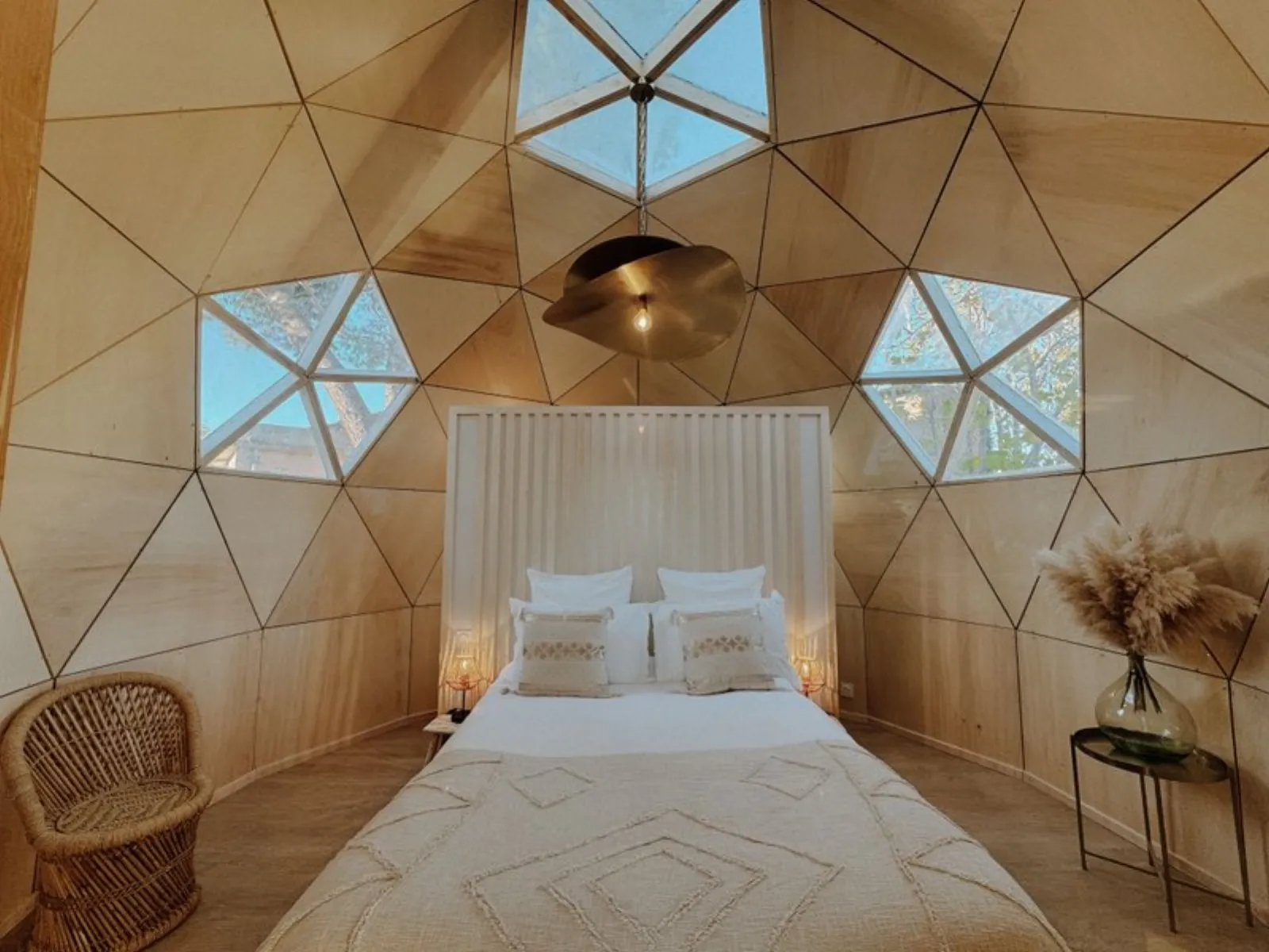 Ecolodge - Dôme en bois avec piscine & jardin : Dôme en Languedoc-Roussillon (Occitanie) - dôme à Magalas, Hérault