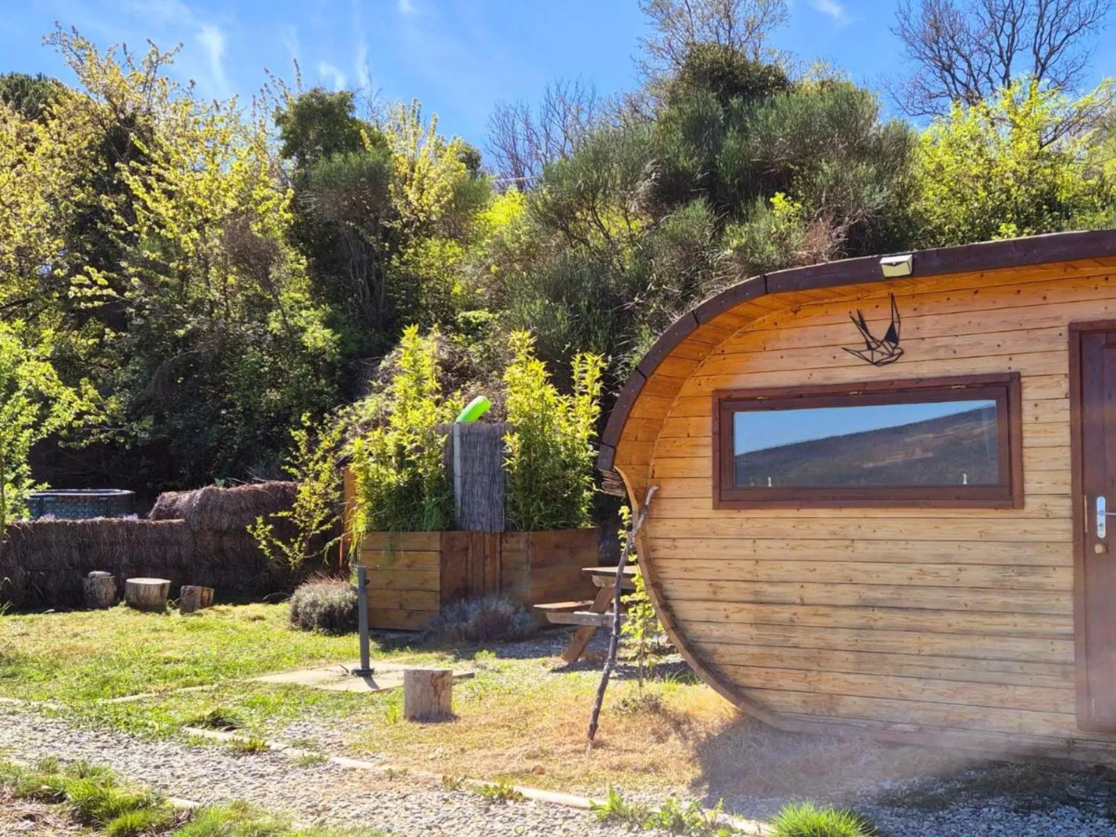 Hébergements insolites - Détente en Luberon - vue extérieure