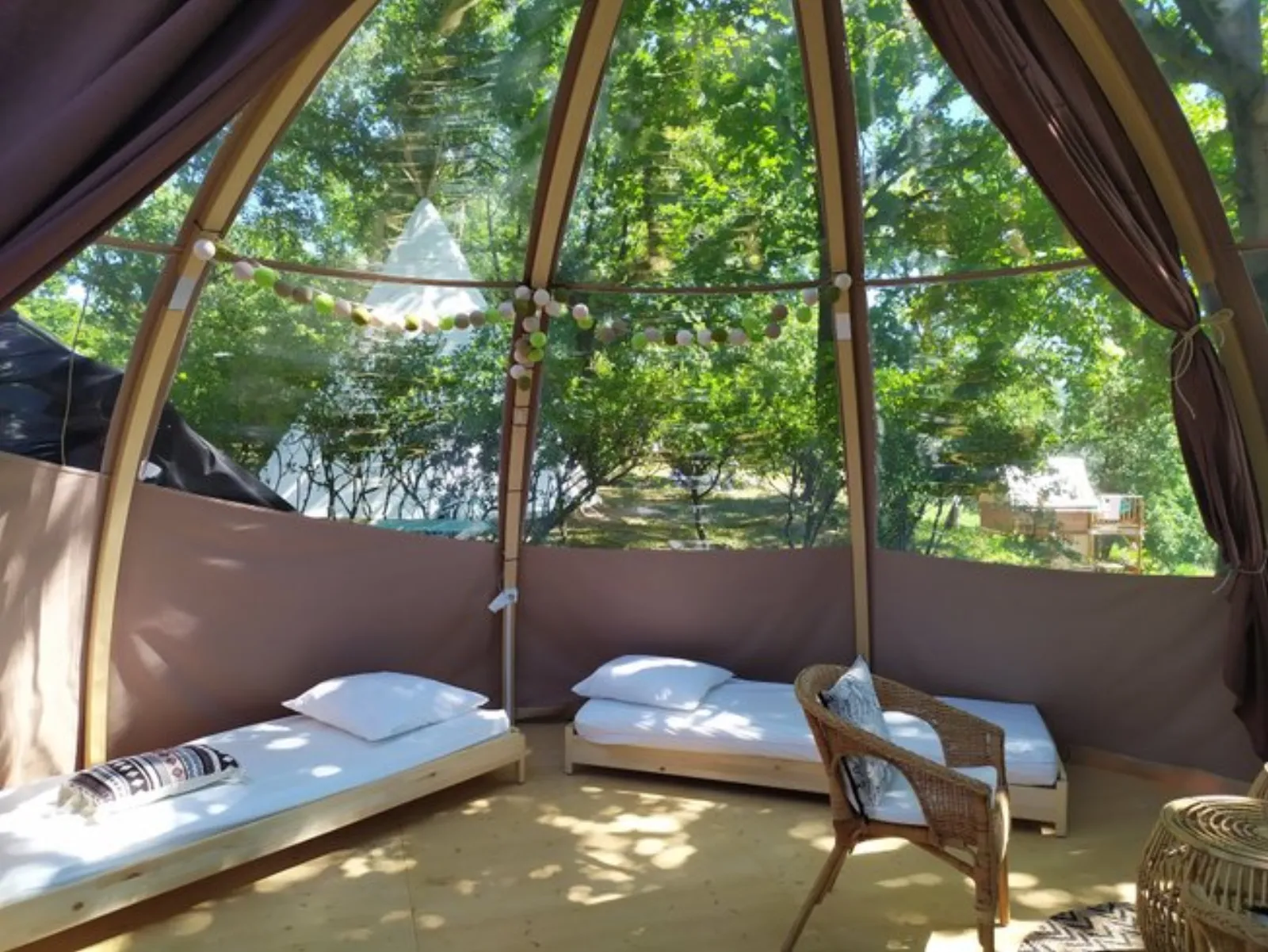 Chambre dôme sous les étoiles à Albon