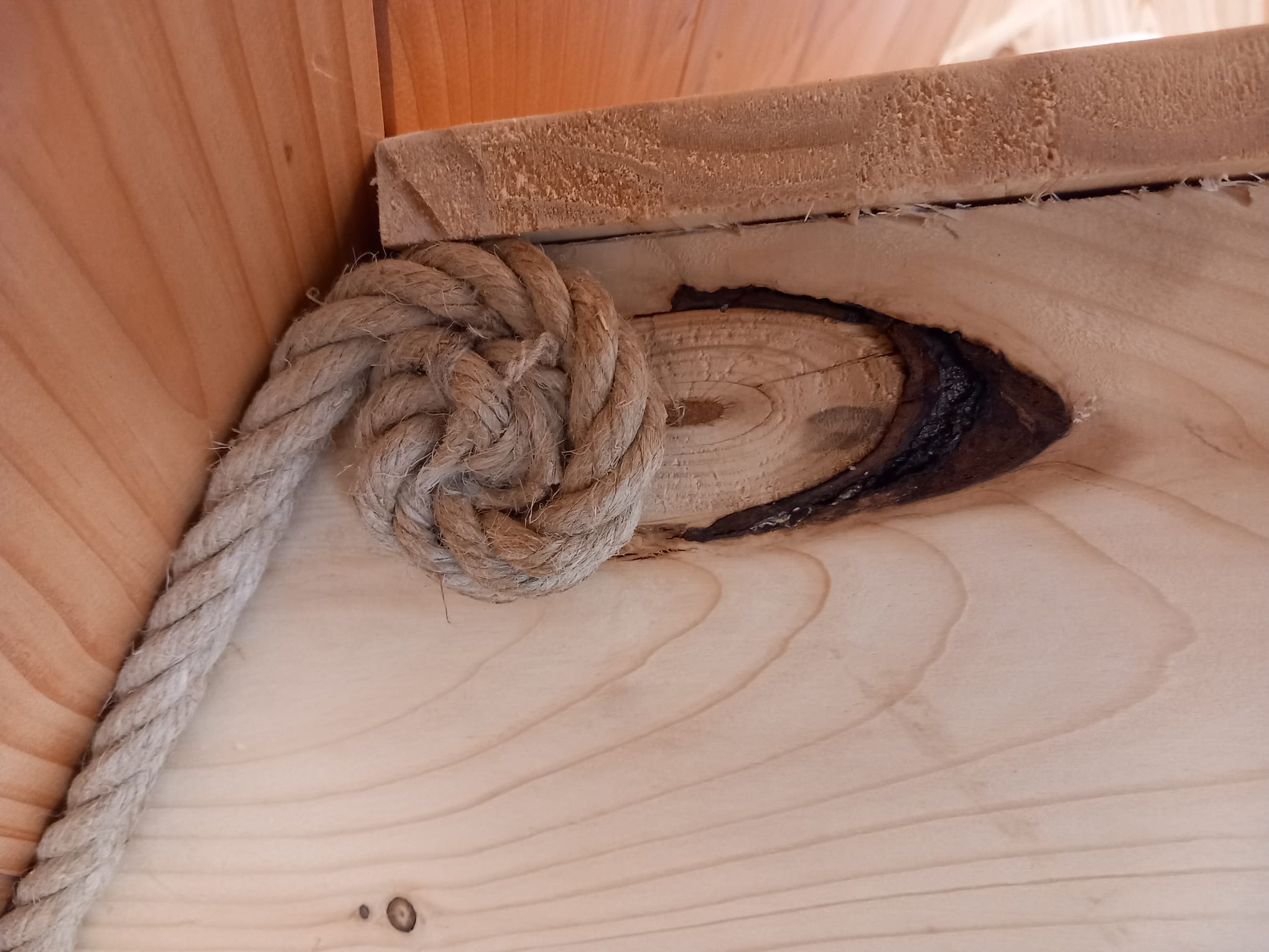 Cabane 'Noisette' au bord d'un lac – photo 7 sur 9