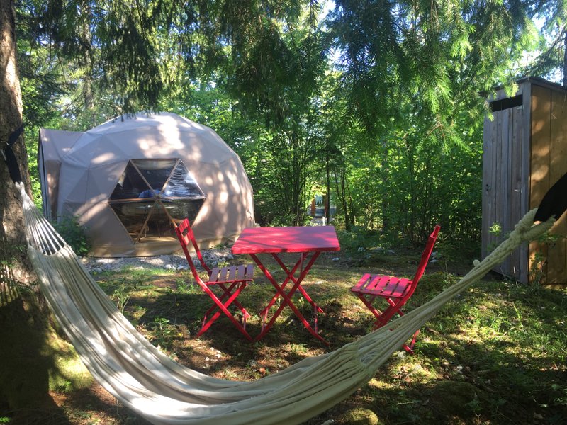 Dôme du Bugnon : Dôme en Franche-Comté (Bourgogne-Franche-Comté) – vue extérieure