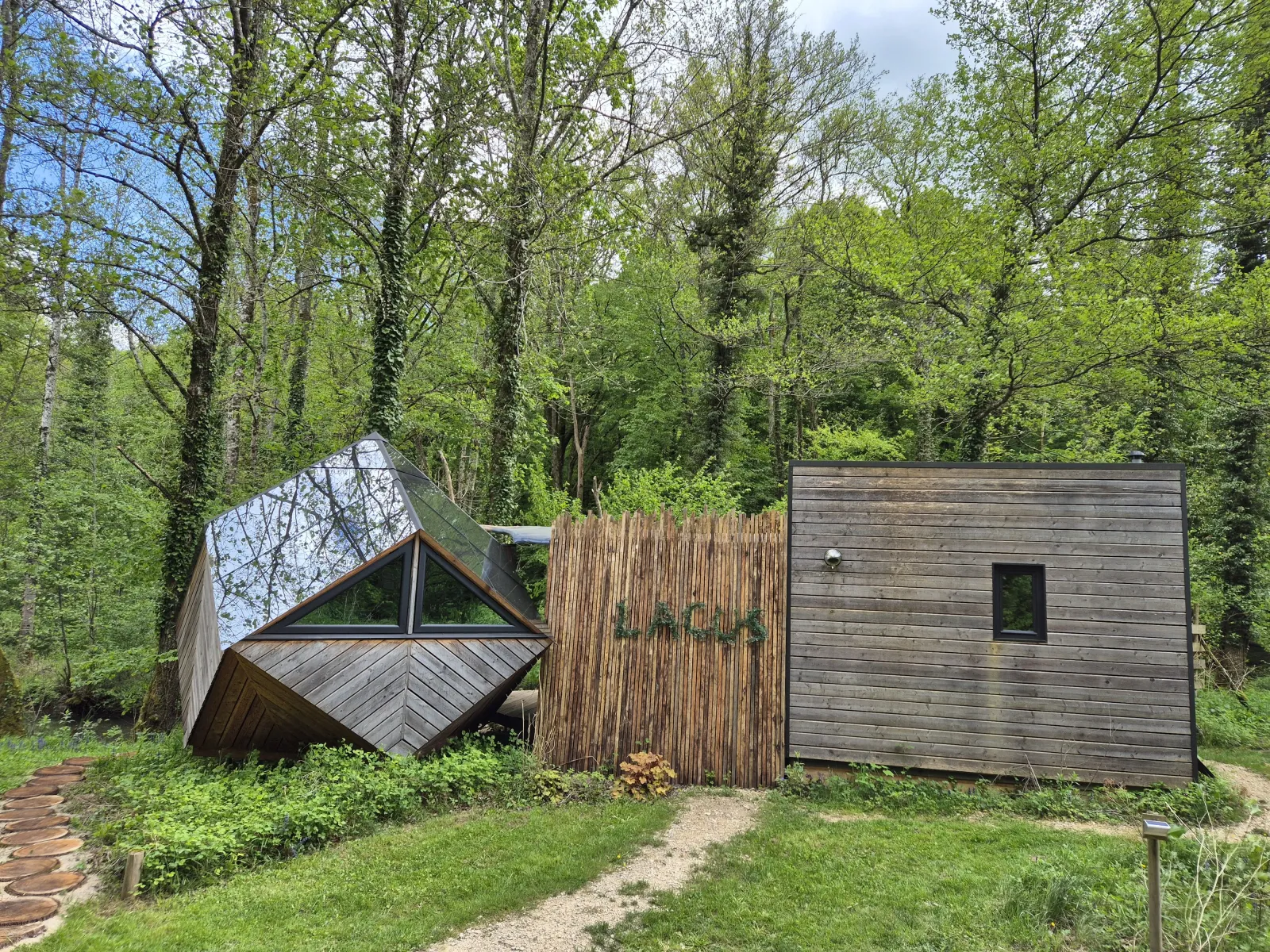 Le Lacus & Spa - zome à Marnay-sur-Marne, Haute-Marne