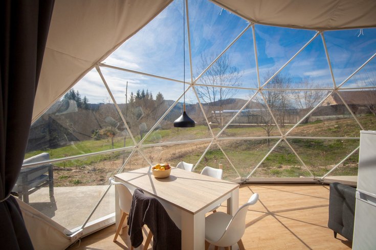 Chambre dôme sous les étoiles à Châtel-Montagne