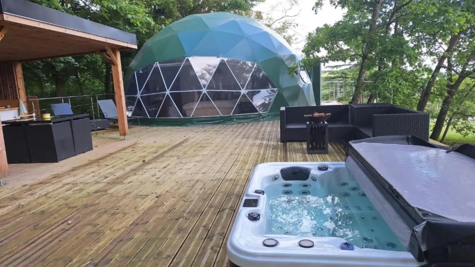 Dôme du Haut Béarn - suite dôme de 55 m² avec sauna (Monein, Pyrénées-Atlantiques) - vue extérieure