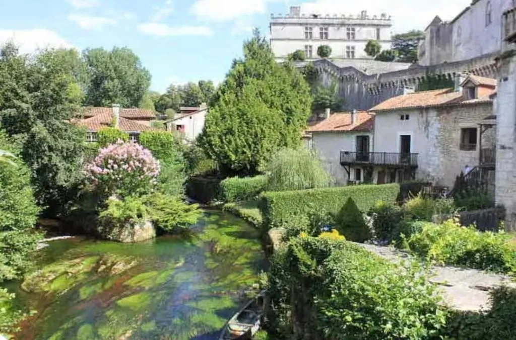 Dôme en forêt - Dôme géodésique avec piscine dans le Périgord vert (Saint-Just, Dordogne) - photo 8 sur 10