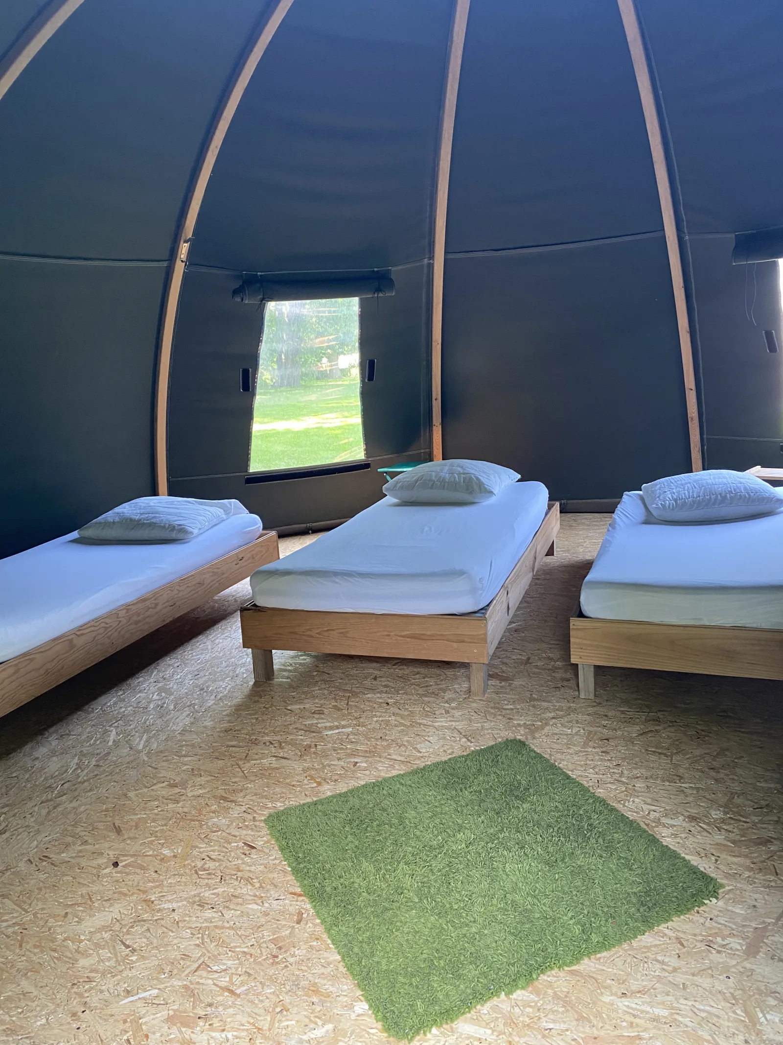 Équipements du dôme à Les Loges