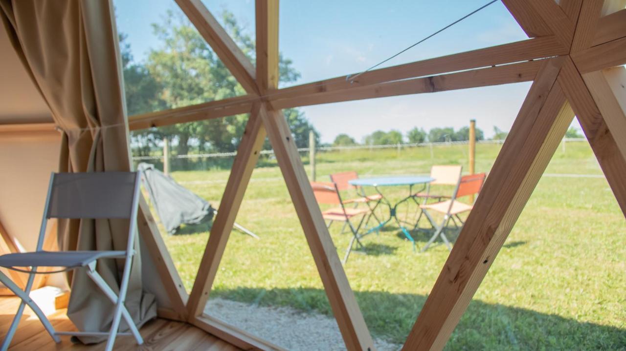Chambre bulle sous les étoiles à Gizay