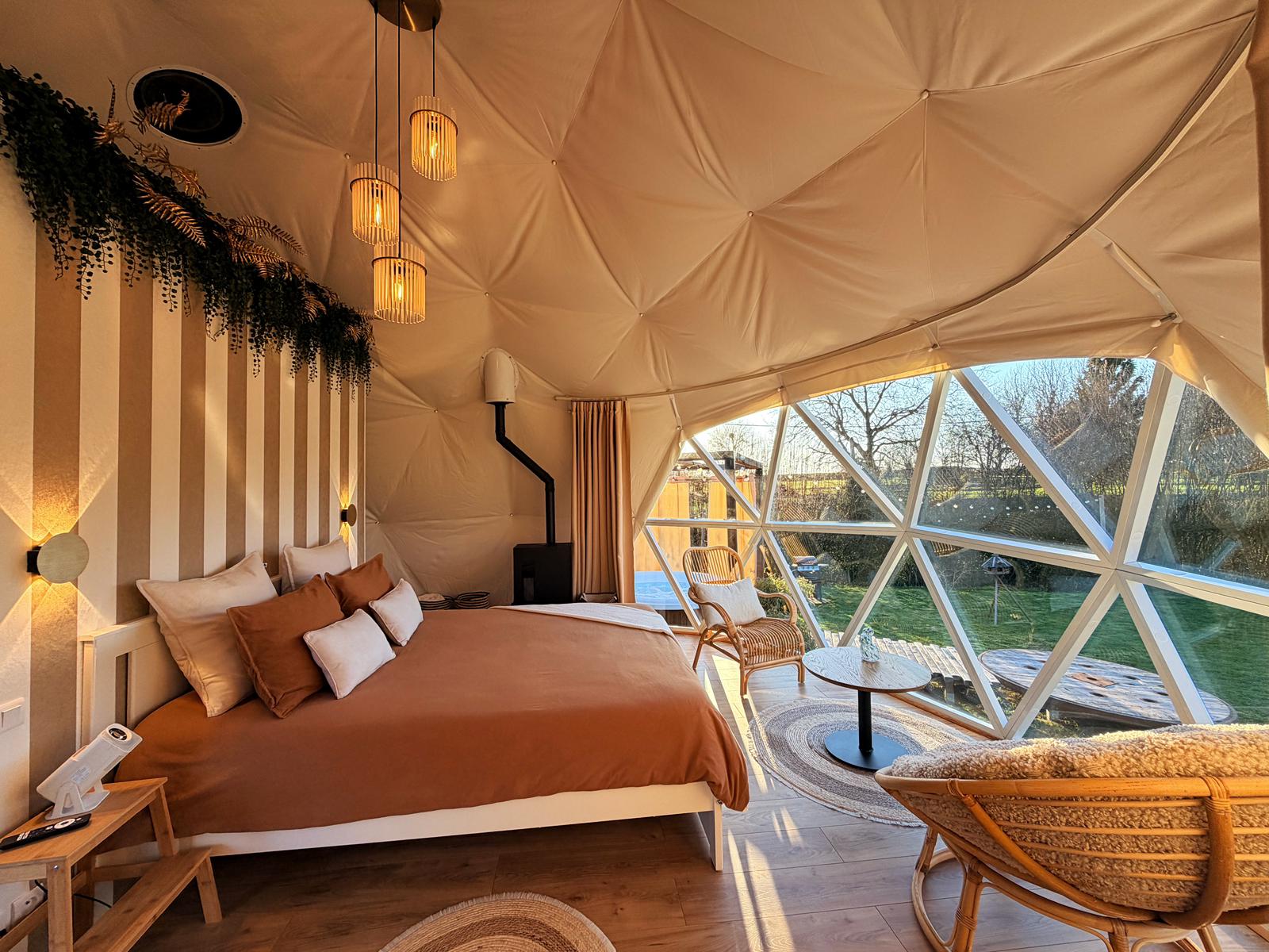 Intérieur dôme à Floursies