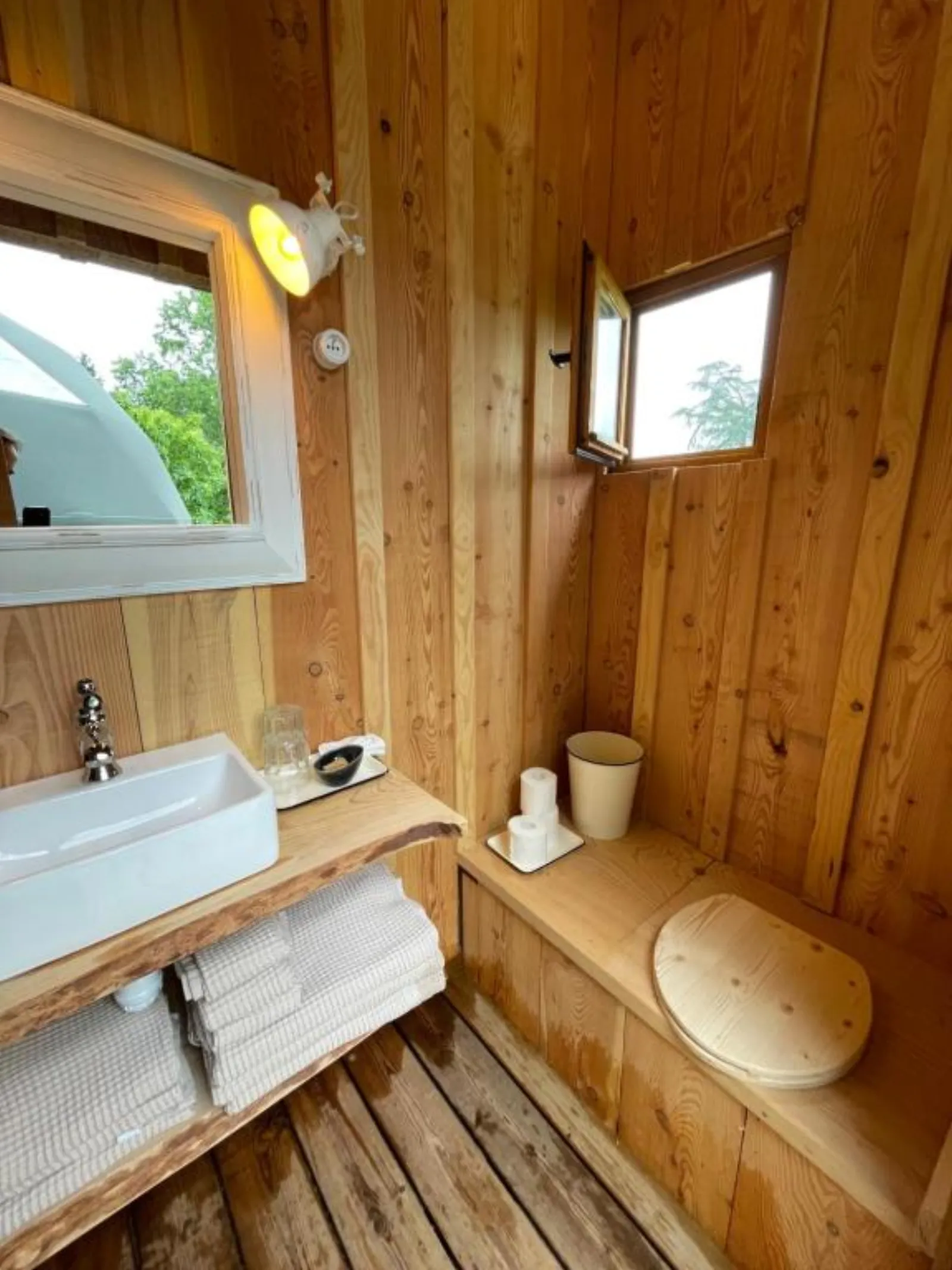Dôme insolite Lichen jacuzzi et petits-déjeuners inclus - photo 9 sur 35