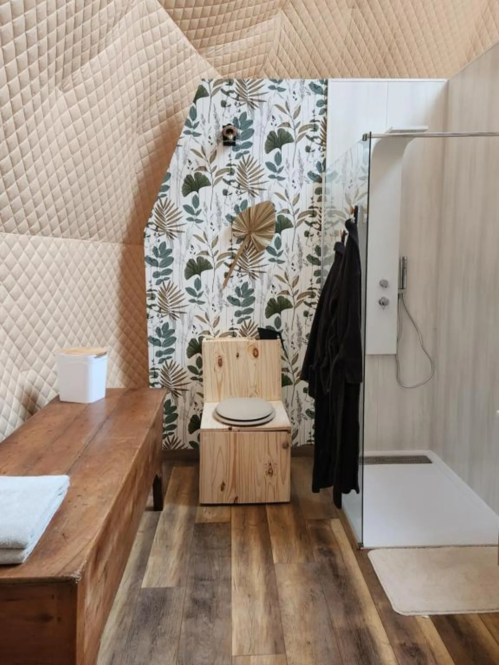 Le cocon d'amour - dôme avec jacuzzi privé dans la Manche (La Chapelle-du-Fest) - cadre naturel Manche