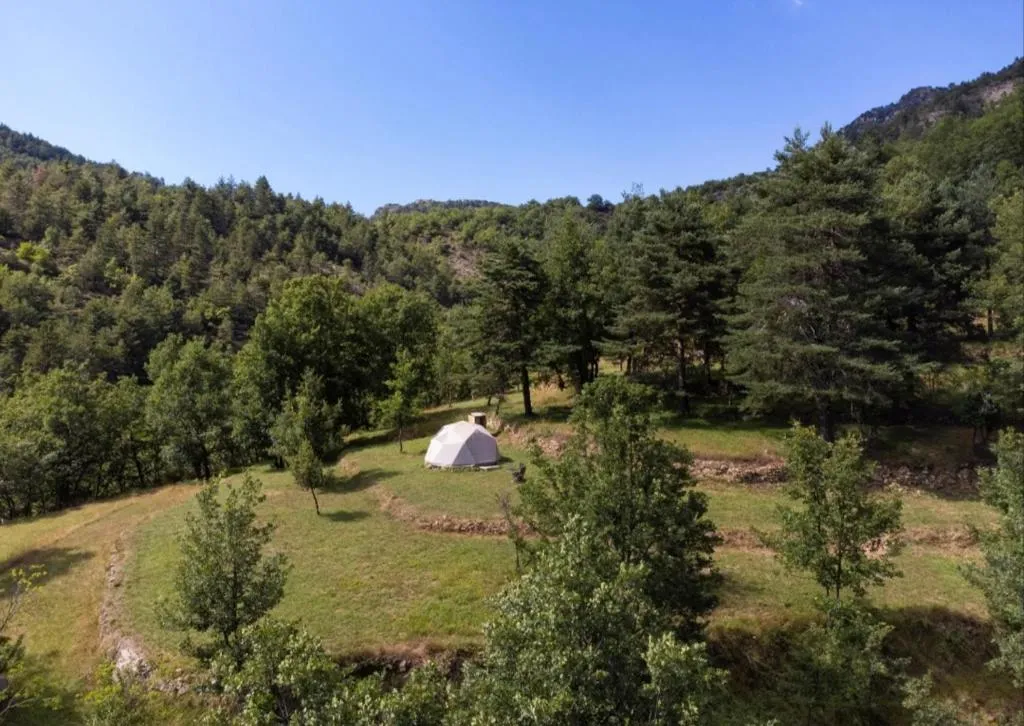 Dôme Nuit étoilée - Dôme pour quatre avec jardin (Lantosque, Alpes-Maritimes) - photo 8 sur 10