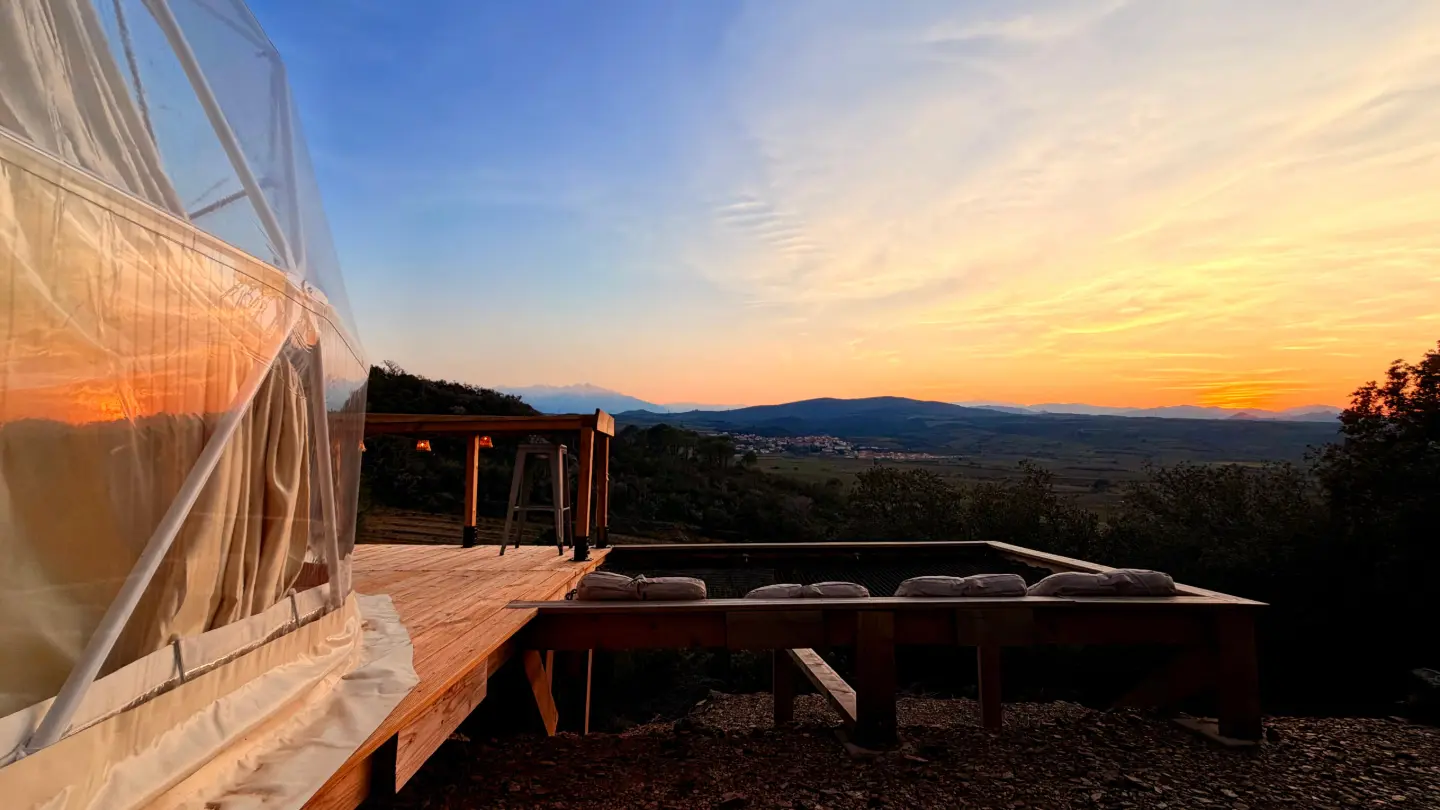 Dôme Perché - Glamping autonome face aux Pyrénées (Estagel, Pyrénées-Orientales) - cadre naturel Pyrénées-Orientales