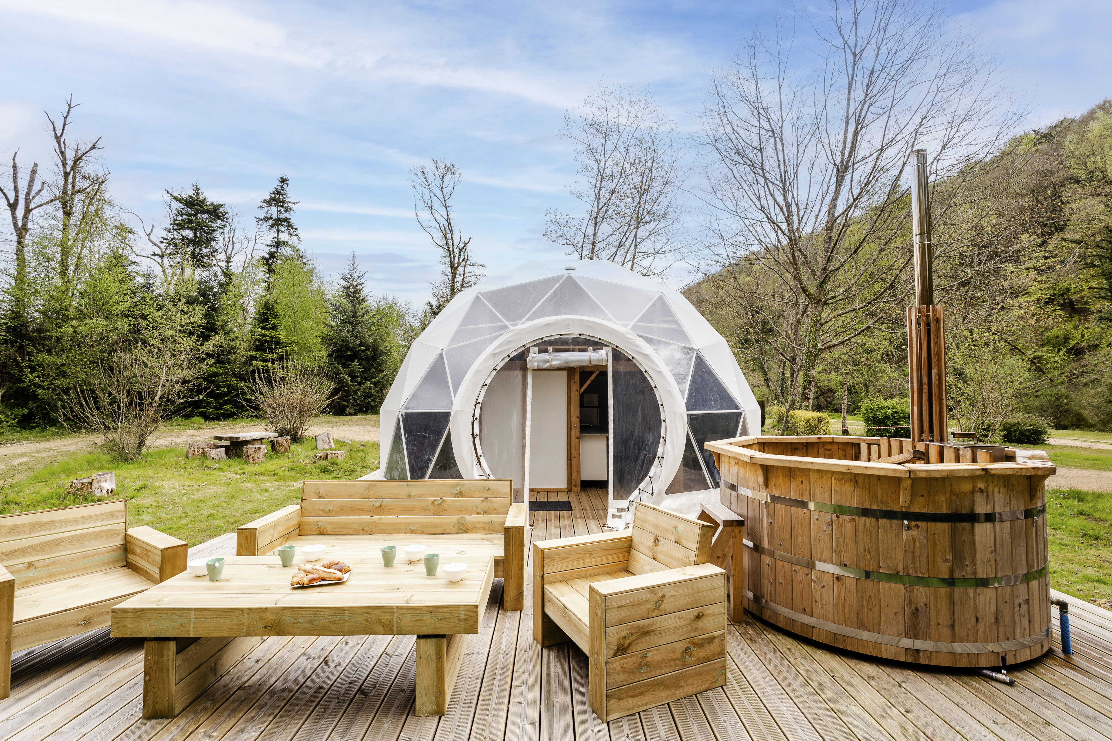 Dôme vue Rivière & spa - vue extérieure