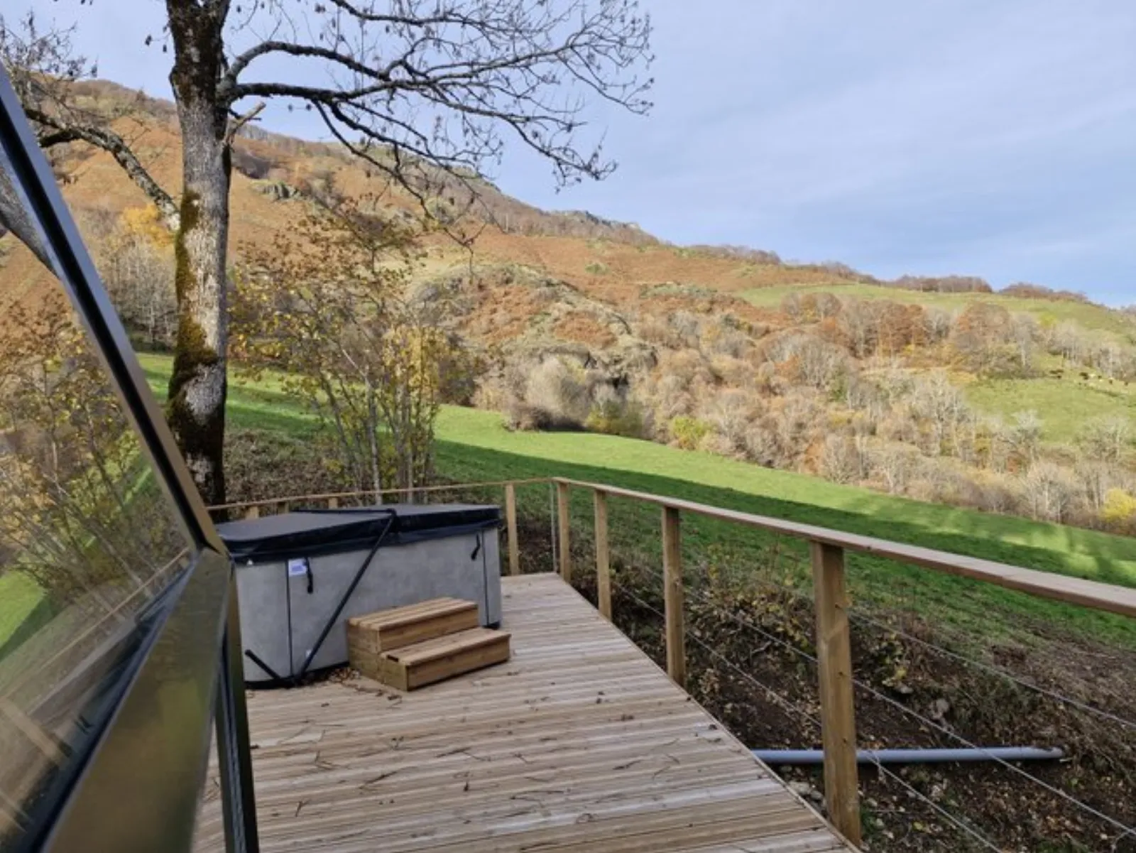 Bulle de neige et nature & spa : Dôme en Auvergne (Auvergne-Rhône-Alpes) - photo 8 sur 16