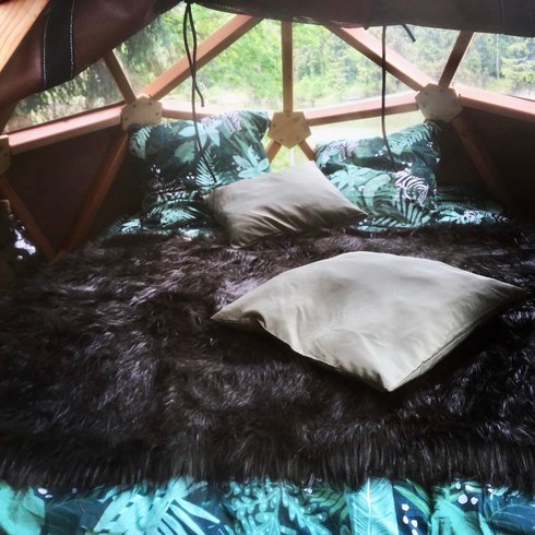 Petite Ourse : Dôme en Lorraine (Grand Est) – cadre naturel Meuse