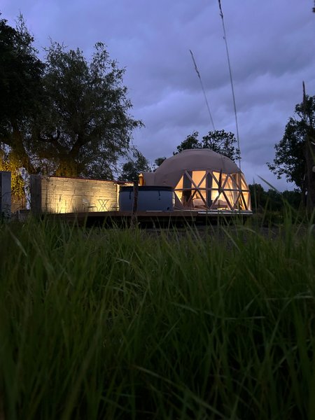 Le Dôme du Moulin Hacquet & Spa : Dôme en Picardie (Hauts-de-France) – vue extérieure