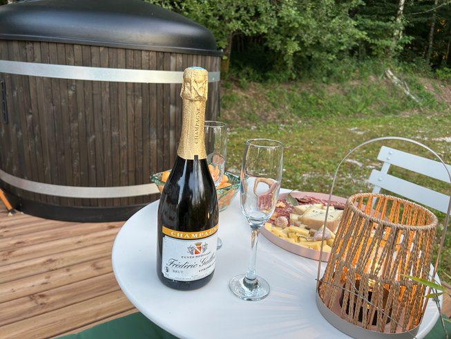 Dôme lunaire d'Oriana & Son bain nordique : Dôme en Franche-Comté (Bourgogne-Franche-Comté) – photo 9 sur 25