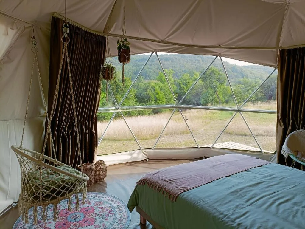 Glamping Dôme Benzène - Dôme avec piscine sur le causse du Quercy (Cœur de Causse, Lot) - photo 7 sur 10