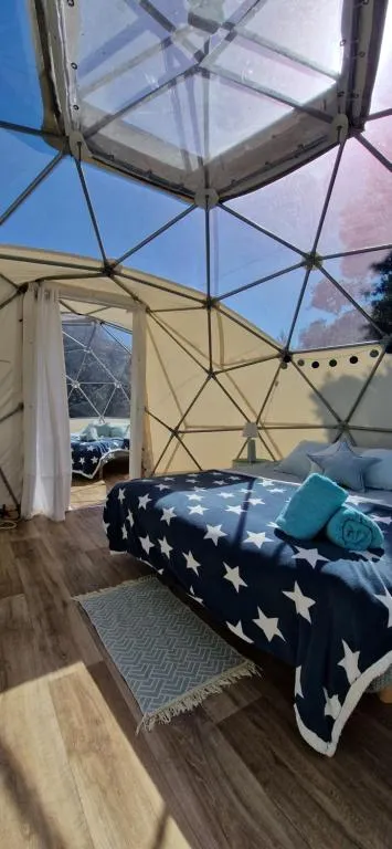 Chambre bulle sous les étoiles à Aniane