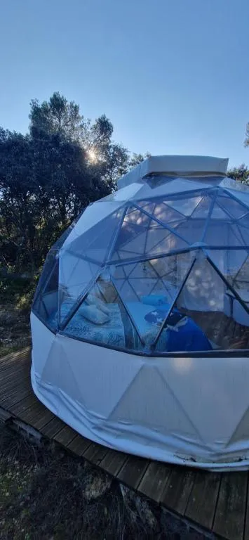 Astronarium - Bulle avec spa privatif sous le ciel de l'Hérault (Aniane, Hérault) - photo 6 sur 10